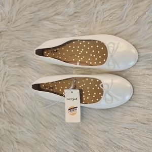 New Cat and Jack White Big girls Dress shoes